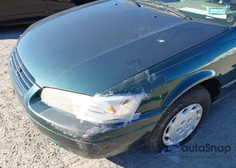 1998 Toyota Camry Le из США, поврежденный, VIN JT2BG22KXW0218012